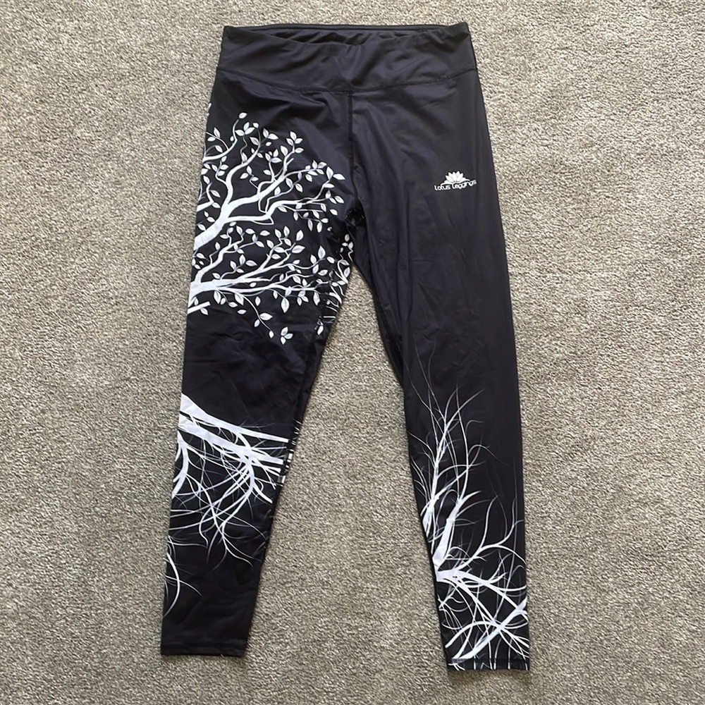 Lotus full length leggings Size L